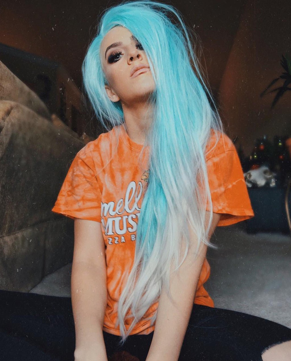 Light Blue Ombre 24" Straight Synthetic Lace Front Wig - Image 3
